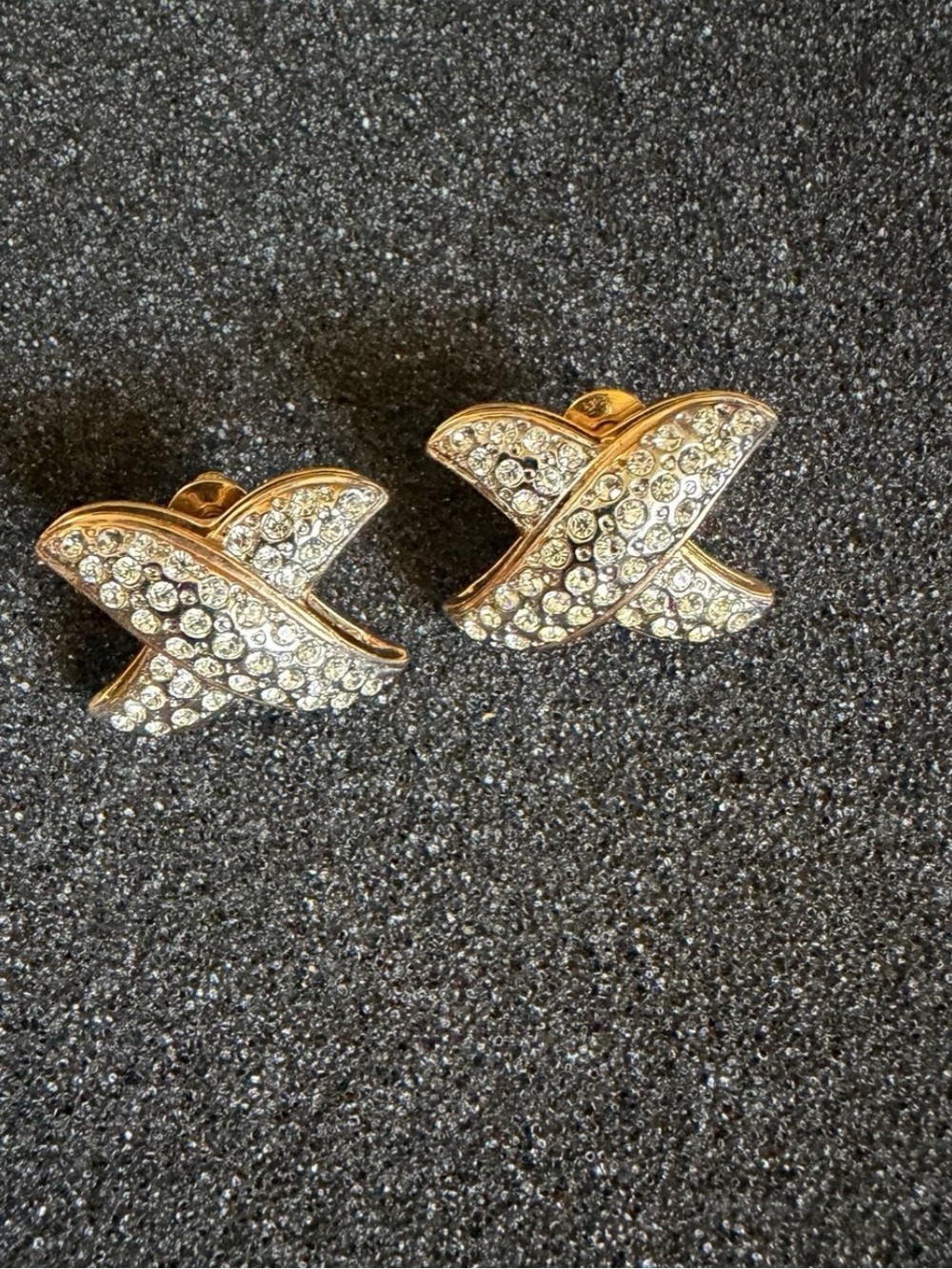 Gorgeous vintage crystals earrings